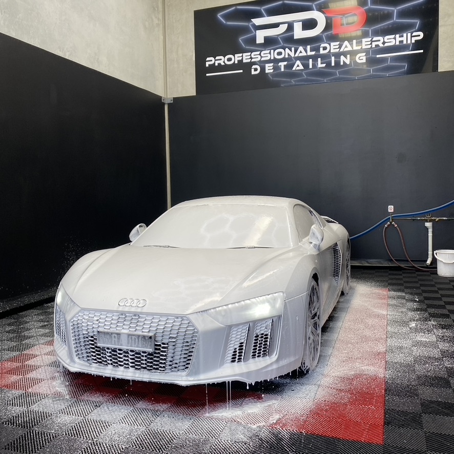 Mobile car detailing in Brisbane